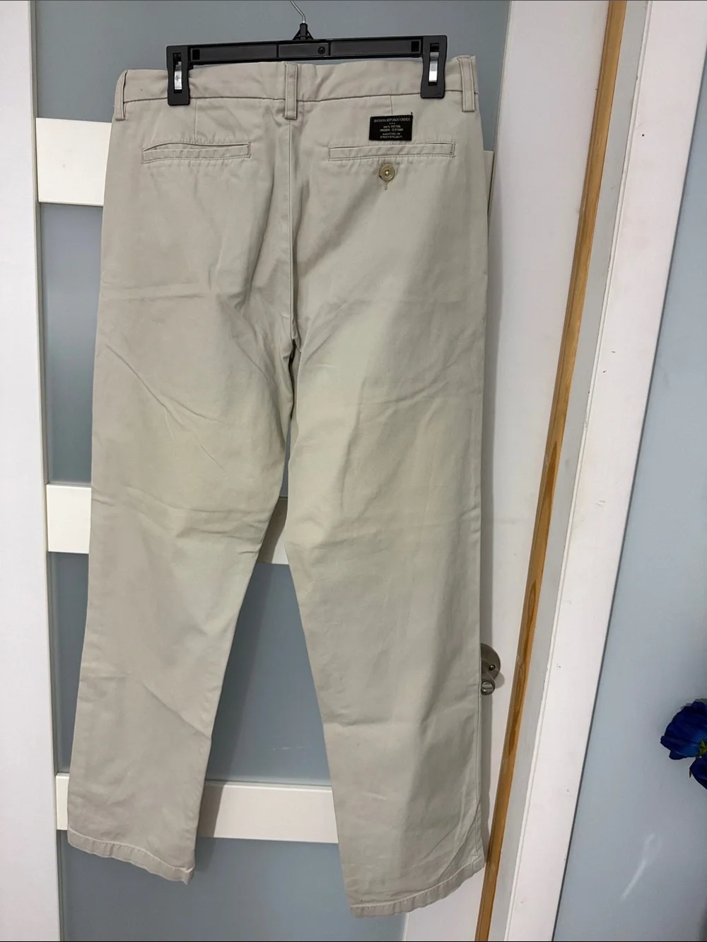 Banana Republic Men's Chinos in Light Khaki